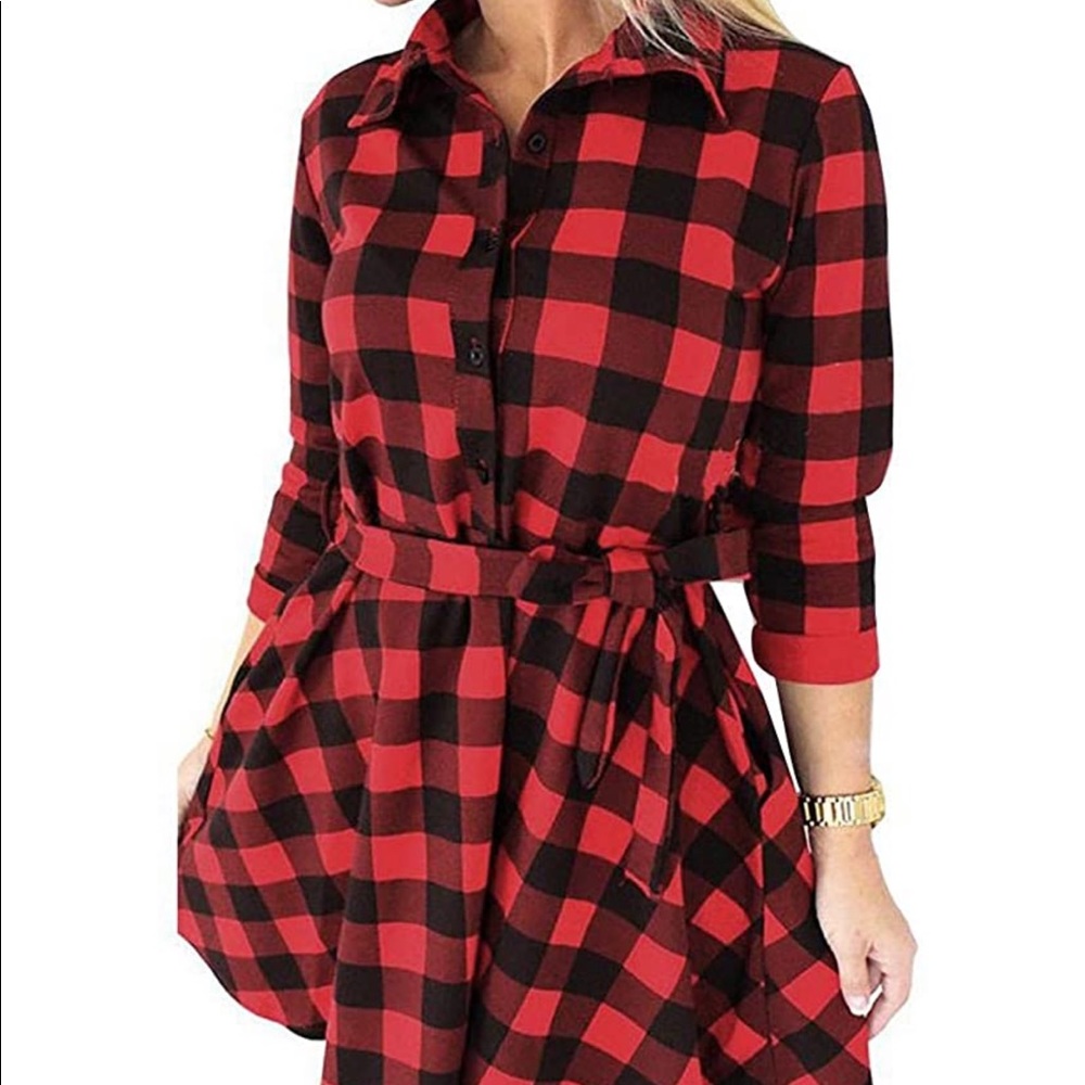 Plaid Red & black long sleeve dress!